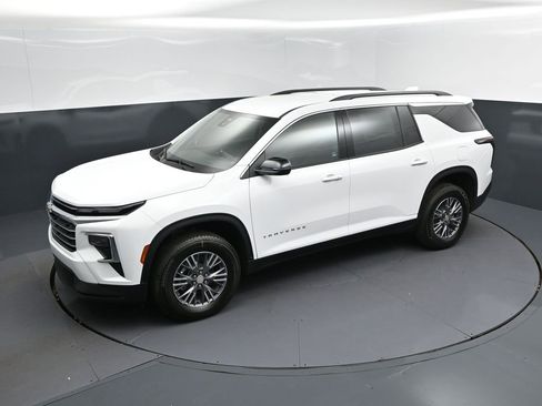 New 2026 Chevrolet Traverse LT image 32