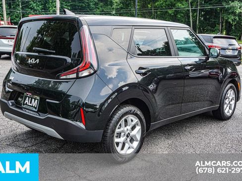 Used 2025 Kia Soul LX w/ LX Technology Package FWD image 6