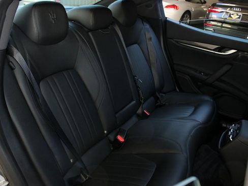 Used 2020 Maserati Ghibli image 21