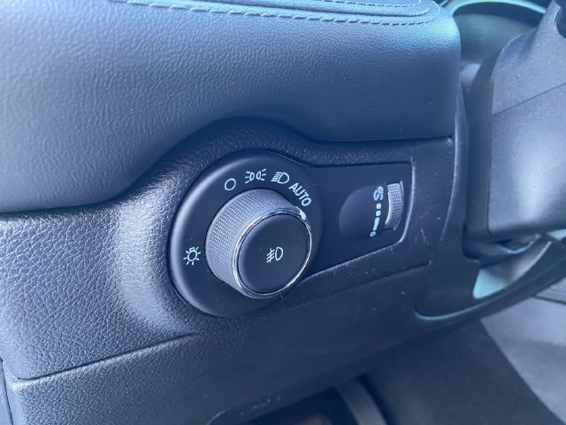 Used 2021 Dodge Durango SXT RWD image 25