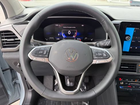 New 2026 Volkswagen Taos SE AWD/4WD image 23