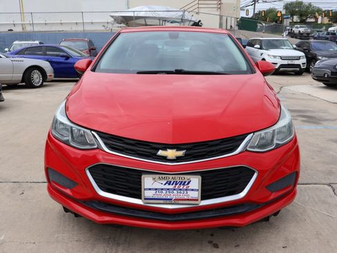 Used 2017 Chevrolet Cruze LS FWD image 2