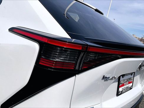 Used 2024 Toyota bZ4X XLE w/ Weather Package image 27