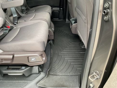 Used 2018 Honda Odyssey EX image 43