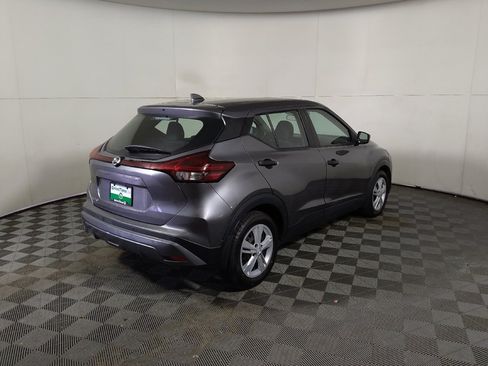 Used 2021 Nissan Kicks S FWD image 9