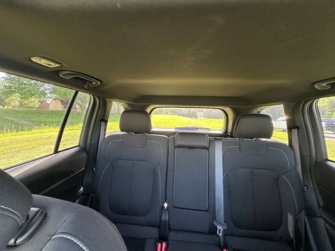 Used 2025 Jeep Grand Cherokee Laredo X AWD/4WD image 26
