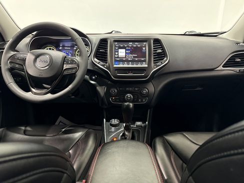 Used 2022 Jeep Cherokee Trailhawk w/ Trailer Tow Group image 2