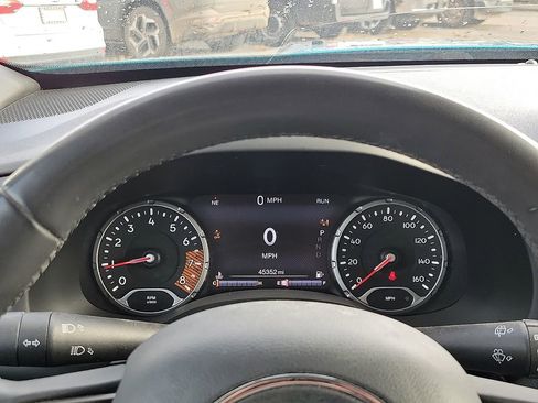 Used 2022 Jeep Renegade Latitude image 18