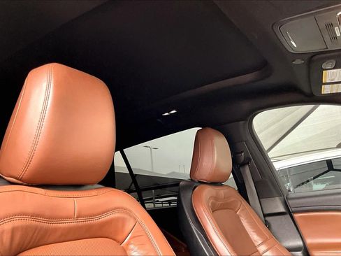 Used 2022 Lincoln Aviator Reserve w/ Elements Package Plus image 13