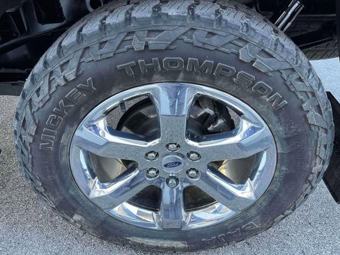 Used 2022 Ford F150 Lariat image 11