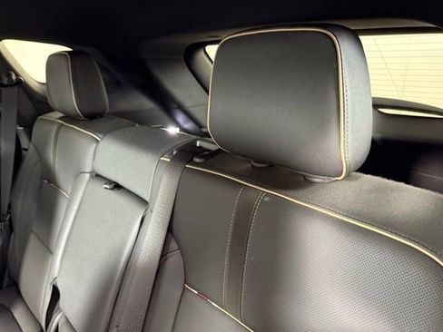 Used 2023 Chevrolet Blazer Premier image 21