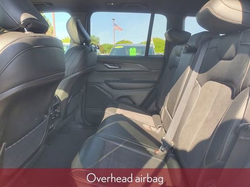 Used 2024 Jeep Grand Cherokee Altitude AWD/4WD image 33