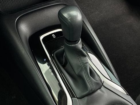 Used 2025 Toyota Corolla LE FWD image 20