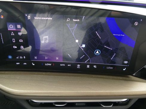 Certified 2025 Audi Q5 Premium w/ Convenience Package AWD/4WD image 18