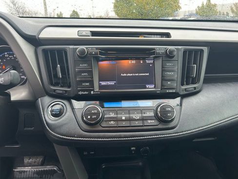 Used 2018 Toyota RAV4 XLE w/ Plus Extra Value Package FWD image 21