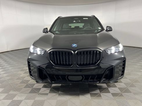 New 2026 BMW X5 xDrive50e w/ Executive Package image 2