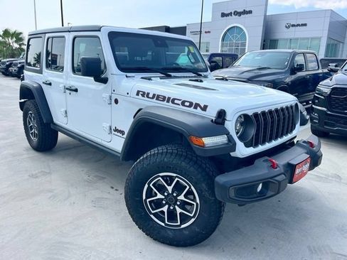 Used 2025 Jeep Wrangler Unlimited Rubicon AWD/4WD image 1