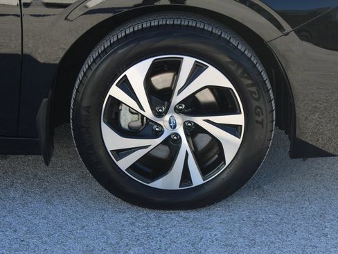 Used 2025 Subaru Legacy Premium image 31