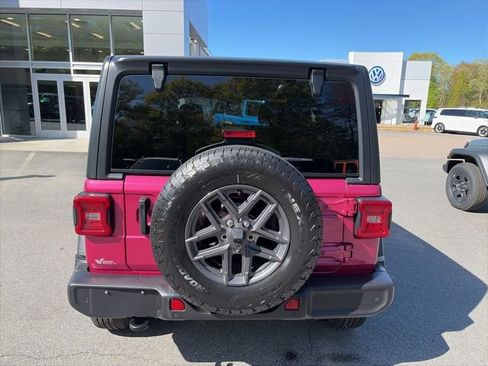 Used 2024 Jeep Wrangler Unlimited Sport AWD/4WD image 6