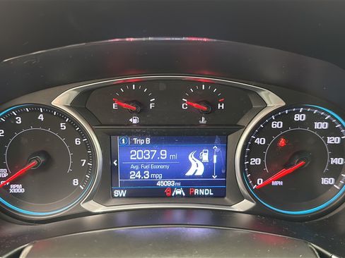Used 2020 Chevrolet Equinox LT AWD/4WD image 16