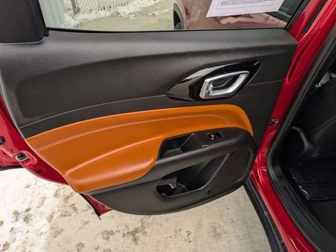 Used 2024 Jeep Compass Limited image 21