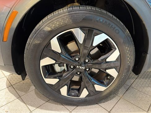 Used 2024 Kia Sportage X-Line w/ X-Line Premium Package image 9