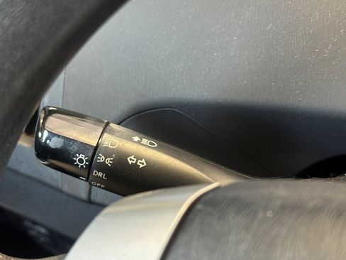 Used 2015 Toyota Prius Two FWD image 36