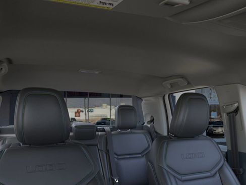 New 2026 Ford Maverick Lobo AWD/4WD image 12