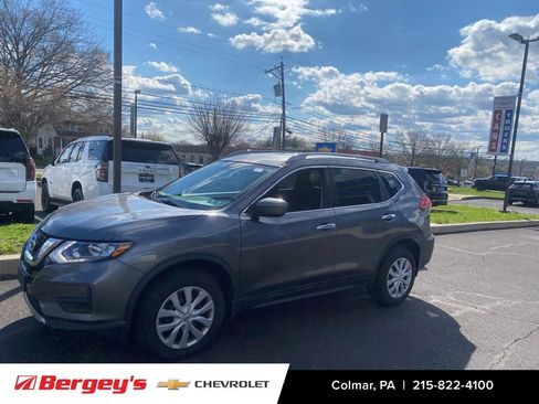 Used 2017 Nissan Rogue S w/ S Appearance Package image 8