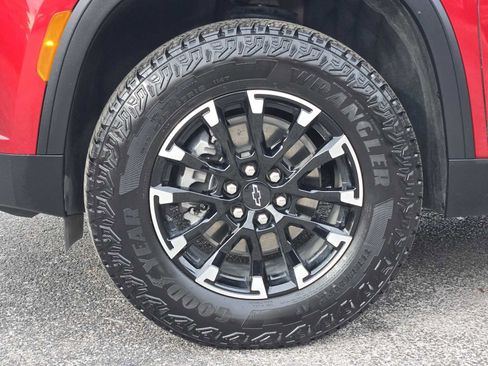 Certified 2025 Chevrolet Traverse Z71 w/ Driver Confidence Package image 32