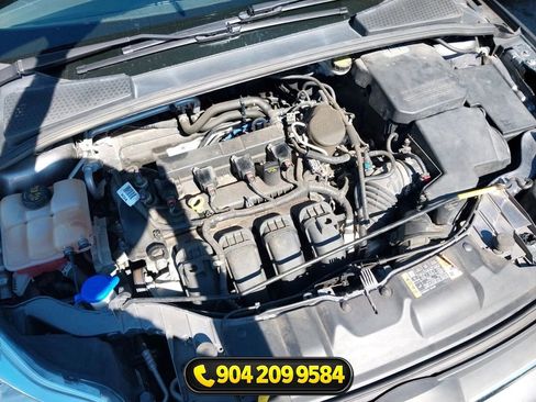 Used 2014 Ford Focus SE FWD image 4