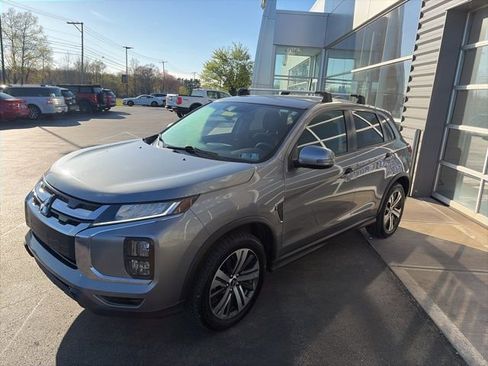 Used 2021 Mitsubishi Outlander Sport SE AWD/4WD image 2