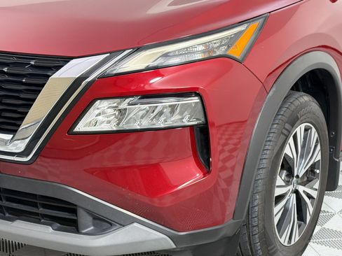 Used 2022 Nissan Rogue SV w/ SV Premium Package FWD image 11
