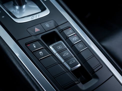 Used 2017 Porsche 911 Carrera S RWD image 15