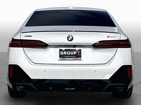Used 2027 BMW 540i xDrive w/ M Sport Package AWD/4WD image 4
