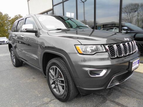 Used 2019 Jeep Grand Cherokee Limited image 3
