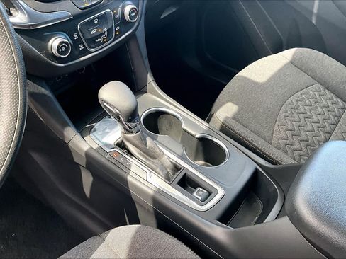 Used 2023 Chevrolet Equinox LT FWD image 16