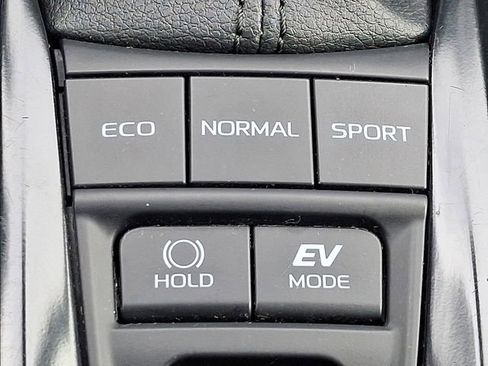 Used 2025 Toyota Camry SE image 25