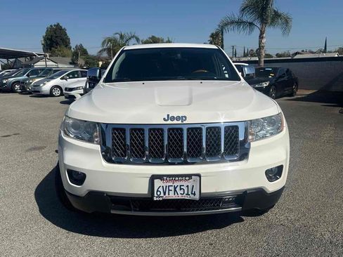 Used 2012 Jeep Grand Cherokee Overland AWD/4WD image 5
