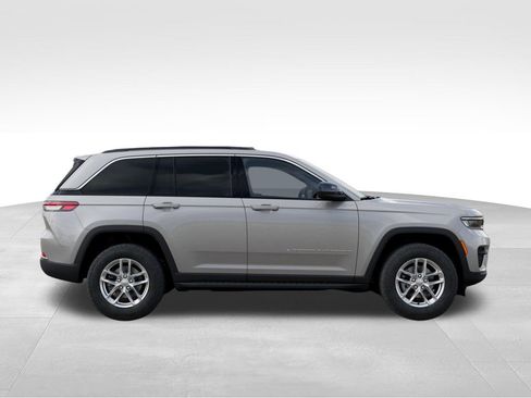 New 2026 Jeep Grand Cherokee Laredo X AWD/4WD image 22