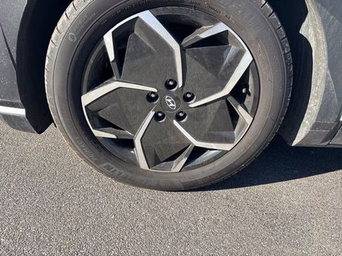 Used 2024 Hyundai Ioniq 5 SEL image 5