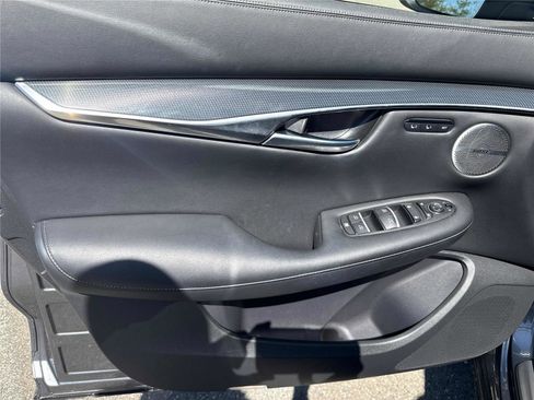 Used 2023 INFINITI QX50 Sport image 10