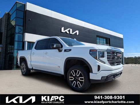 Used 2023 GMC Sierra 1500 AT4 w/ AT4 Premium Package AWD/4WD image 1