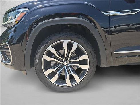 Used 2023 Volkswagen Atlas SEL Premium AWD/4WD image 14