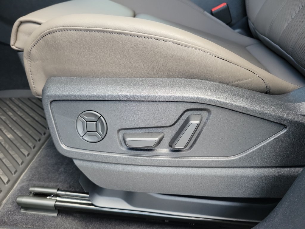 New 2026 Audi Q5 Premium Plus AWD/4WD image 25