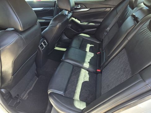 Used 2017 Nissan Maxima SR image 15