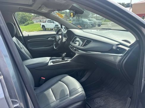 Used 2020 Buick Enclave Premium w/ Sun and Sites Package FWD image 11