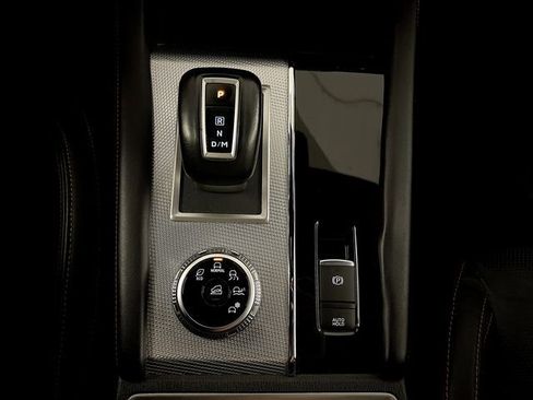 Used 2023 Mitsubishi Outlander SEL image 25