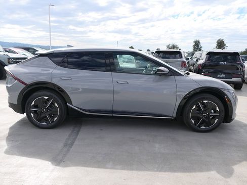 New 2025 Kia EV6 Wind image 2
