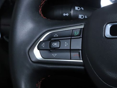 Used 2023 Jeep Compass Trailhawk w/ Trailhawk Convenience Group AWD/4WD image 27